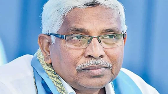టీజేఎస్‌..ప్లీన‌రీ పోస్ట‌ర్‌పై చ‌ర్చోప‌చ‌ర్చ‌లు! కోదండ‌రామ్ ఏం చెప్పాల‌నుకుంటున్నారు?