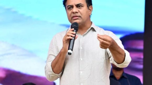 ఖ‌మ్మం కాంగ్రెస్ కార్య‌క‌ర్త‌లు నిజంగా అట్ల‌న్నారా?  స‌ర్కార్‌పై కేటీఆర్ కొత్త రాగం! ప‌దే ప‌దే అవే కామెంట్స్‌ను సంధిస్తున్న వైనం..