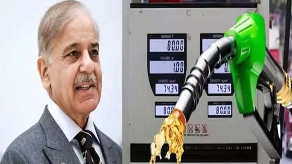 పాక్ ప్రజలకు భారీ ఊరట.. లీటర్ పెట్రోల్‌పై రూ.80 తగ్గింపు.. పండుగ చేసుకుంటున్న జనం!