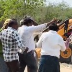 నందిగామలో రెచ్చిపోయిన మైనింగ్ మాఫియా.. VROపై దాడి