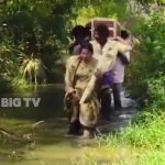 చనిపోయినా తీరని కష్టాలు.. మోకాళ్ల లోతు నీటిలో అంతిమయాత్ర.. ఇదిగో వీడియో!