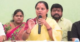 పెరిగిన ఫీజులు.. మారని టీచర్ల బతుకులు.. ప్రైవేట్ స్కూళ్ల తీరుపై కవిత ఆగ్రహం