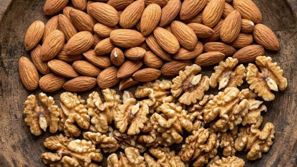 California Almonds: అమెరికా బాదం vs ఇండియా బాదం.. ఆరోగ్యానికి ఏది బెస్ట్?