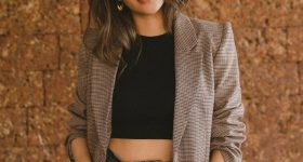 Riddhi Kumar: గ్లామర్ ఓవర్ లోడెడ్.. సమ్మర్ లో హీట్ పెంచిన ప్రభాస్ బ్యూటీ!