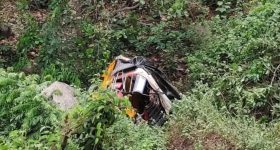 మన్యం జిల్లాలో రోడ్డు ప్రమాదం.. నలుగురి మృతి