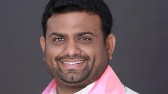 పైల‌ట్ రోహిత్‌రెడ్డికి స్వాగ‌తం ప‌లుకుతారా? స‌స్పెండ్ చేస్తారా?