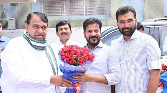 పోచారం స్ట్రాట‌జీ మిస్‌ఫైర్ అయ్యిందా? గాంధీ భ‌వ‌న్‌లో బాన్సువాడ ర‌చ్చ‌పై చ‌ర్చ‌…!!