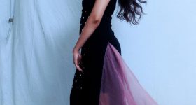 Priyanka Mohan: బ్లాక్ అవుట్ ఫిట్ ప్రియాంక మోహన్ అందాలు.. భలే అందంగా ఉందే!