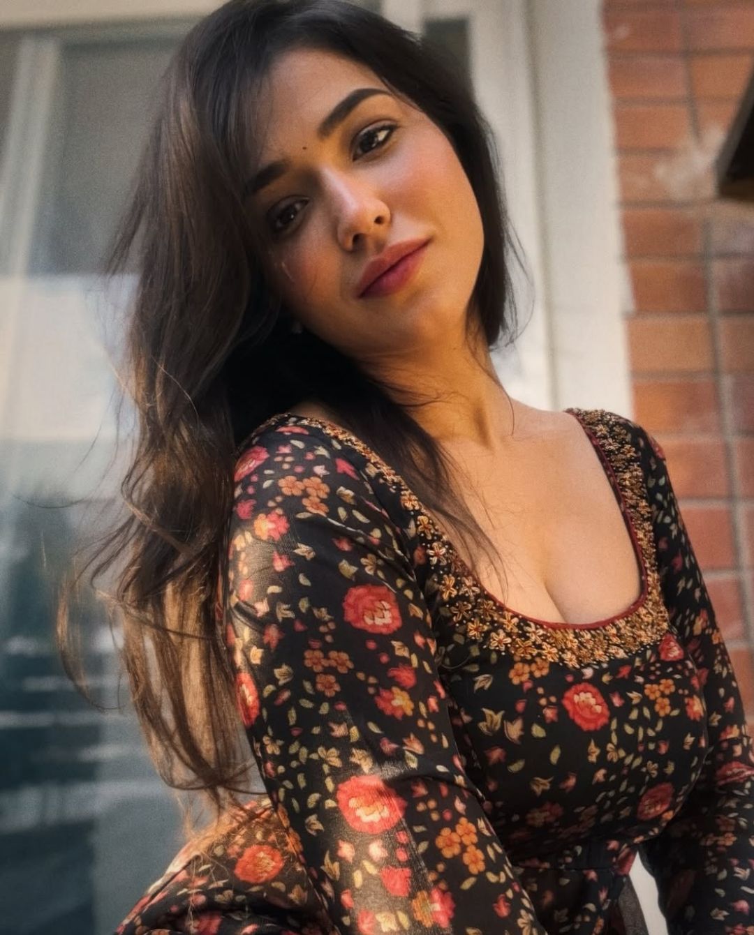 Priyanka Jawalkar: టాప్ అందాలతో హీట్ పెంచుతున్న అనంతపురం అమ్మాయి.. ఫోటోలు వైరల్!