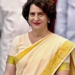 న‌వ్వుతూ.. వెక్కిరిస్తూ… !  ప్రియాంక ప్ర‌సంగానికి పార్ల‌మెంటు ఫిదా…