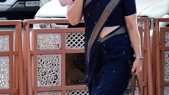 ప్రియాంక సింప్లిసిటీపై ప్ర‌శంస‌లు!  ఆమె భాషే కాదు.. వేషధార‌ణా భేష్‌!!
