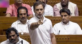 మాంత్రికుడి మాయాజాలానికి కాలం చెల్లింది..
