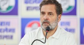 రాహుల్ గాంధీకి అలహాబాద్ హైకోర్టు షాక్.. పౌరసత్వం వివాదంపై ఎఫ్ఐఆర్ నమోదుకు ఆదేశం!