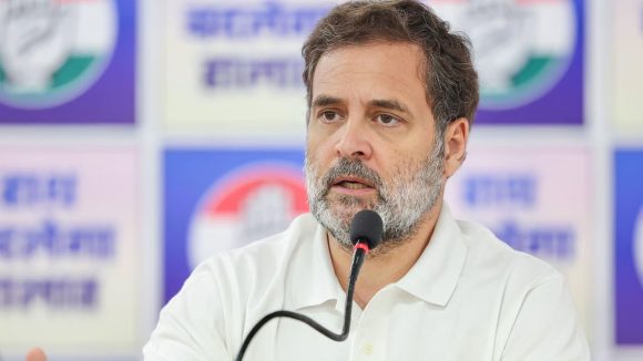 రాహుల్ గాంధీకి అలహాబాద్ హైకోర్టు షాక్.. పౌరసత్వం వివాదంపై ఎఫ్ఐఆర్ నమోదుకు ఆదేశం!