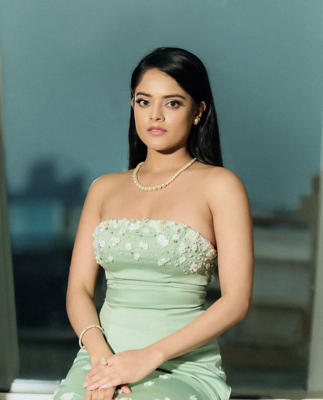 Riddhi Kumar: గ్లామర్ ఓవర్ లోడెడ్.. సమ్మర్ లో హీట్ పెంచిన ప్రభాస్ బ్యూటీ!