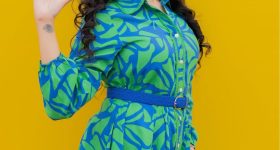 Sree Mukhi: మినీ ఫ్రాక్ లో అందాలతో రెచ్చగొడుతున్న శ్రీముఖి.. లేటెస్ట్ లుక్ అదుర్స్!
