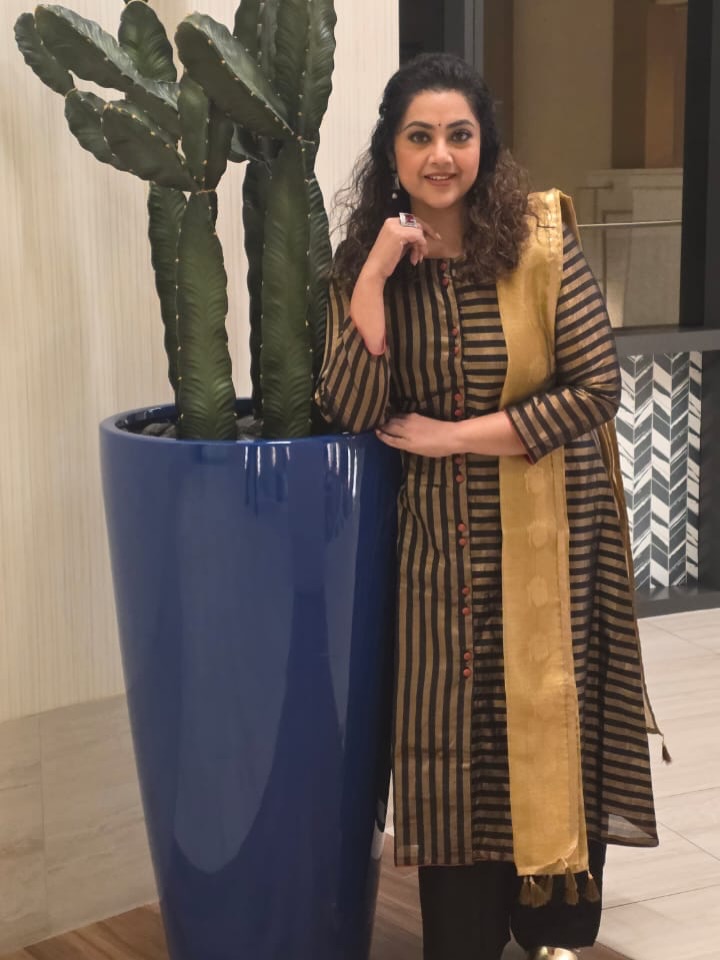 Meena Sagar (Image Credit: Instagram) Actress Meena Sagar Photo Gallery