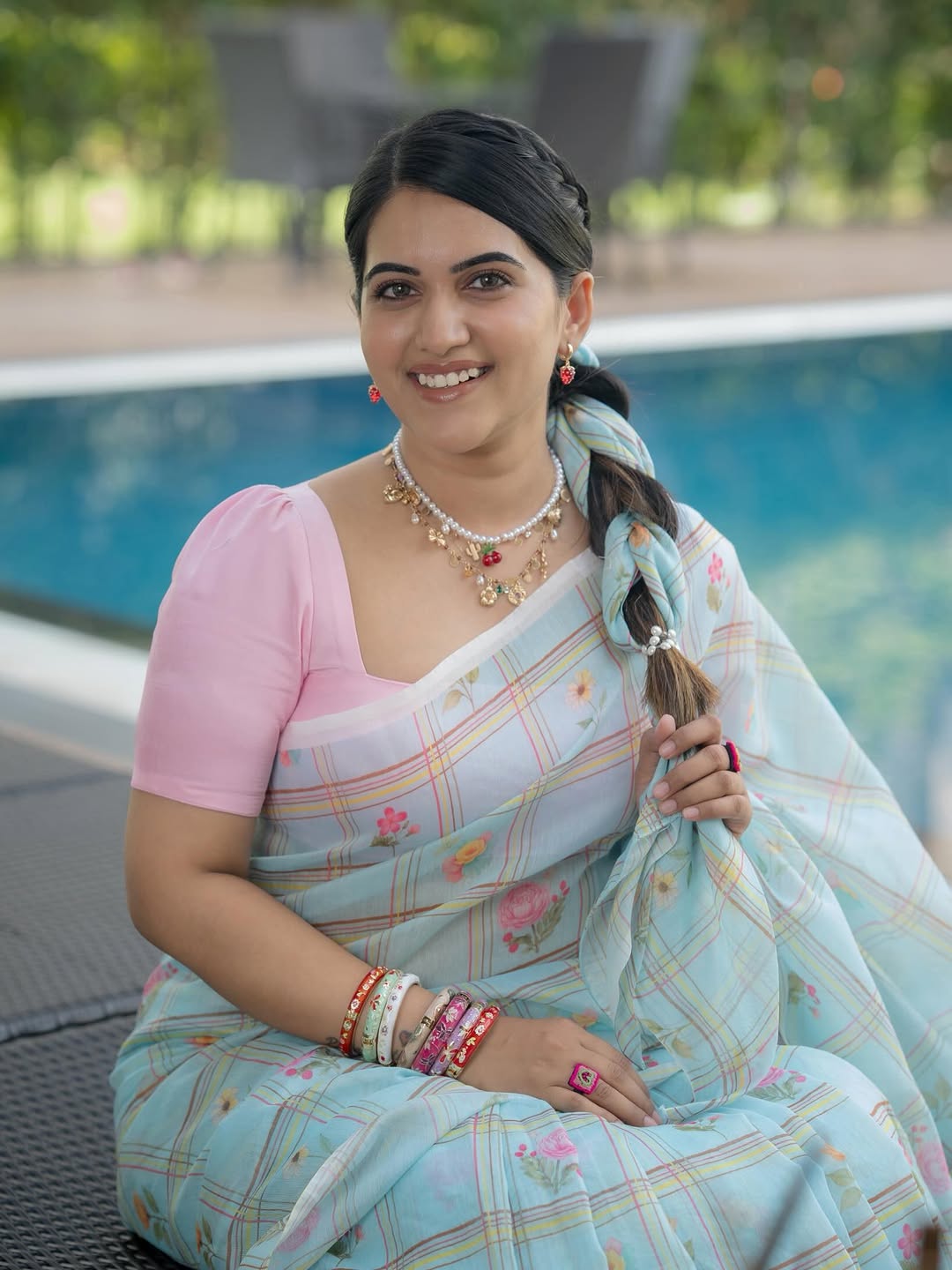 Sravanthi chokarapu (Image credit: Instagram) Anchor Sravanthi chokarapu Photo Gallery