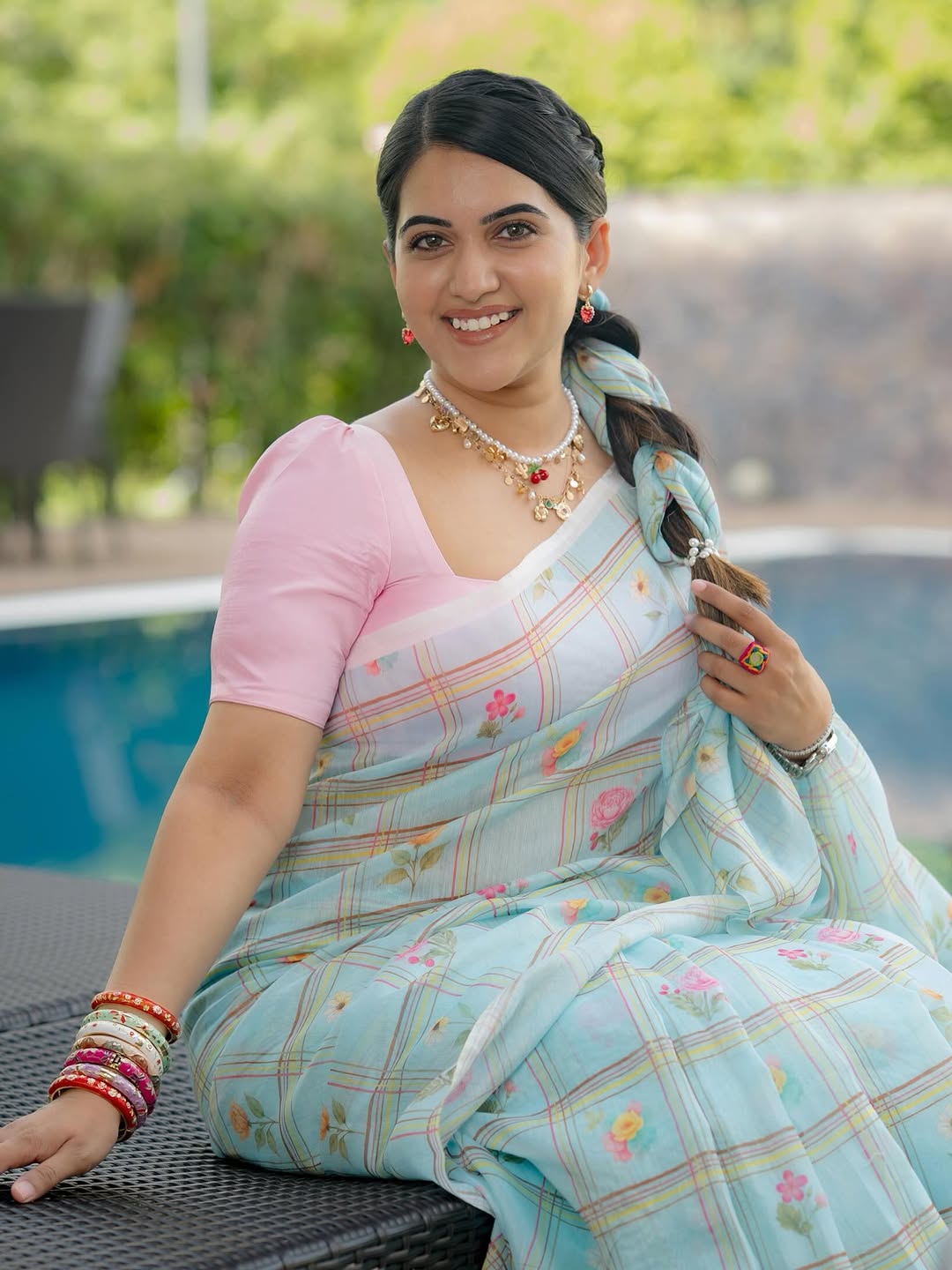 Sravanthi chokarapu (Image credit: Instagram) Anchor Sravanthi chokarapu Photo Gallery