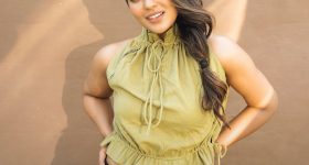 Aishwarya Rajesh : స్టైలిష్ లుక్ భాగ్యం అందాలు చూడతరమా.. అబ్బా భలే ఉంది కదూ..!