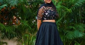 Anshu Reddy : బ్లాక్ లెహంగాలో మెస్మరైజ్ చేస్తున్న అన్షు.. పిక్స్ వైరల్..