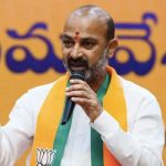 మోదీ ముందు కంటతడి పెట్టిన బండి సంజయ్.. వేదికపై అసలేం జరిగింది?