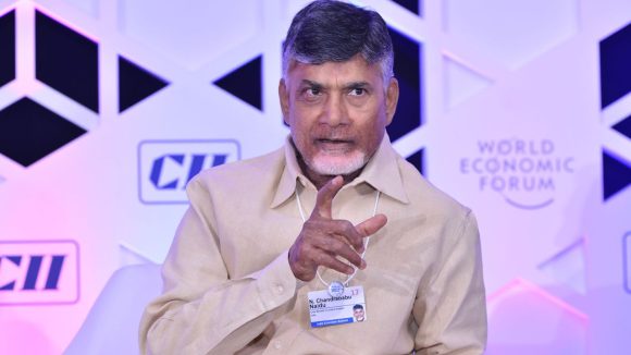 మోదీ సంస్కరణల వాది.. దేశానికి సరైన నాయకుడు..  ప్రధానిపై బాబు ప్రశంసల జల్లు