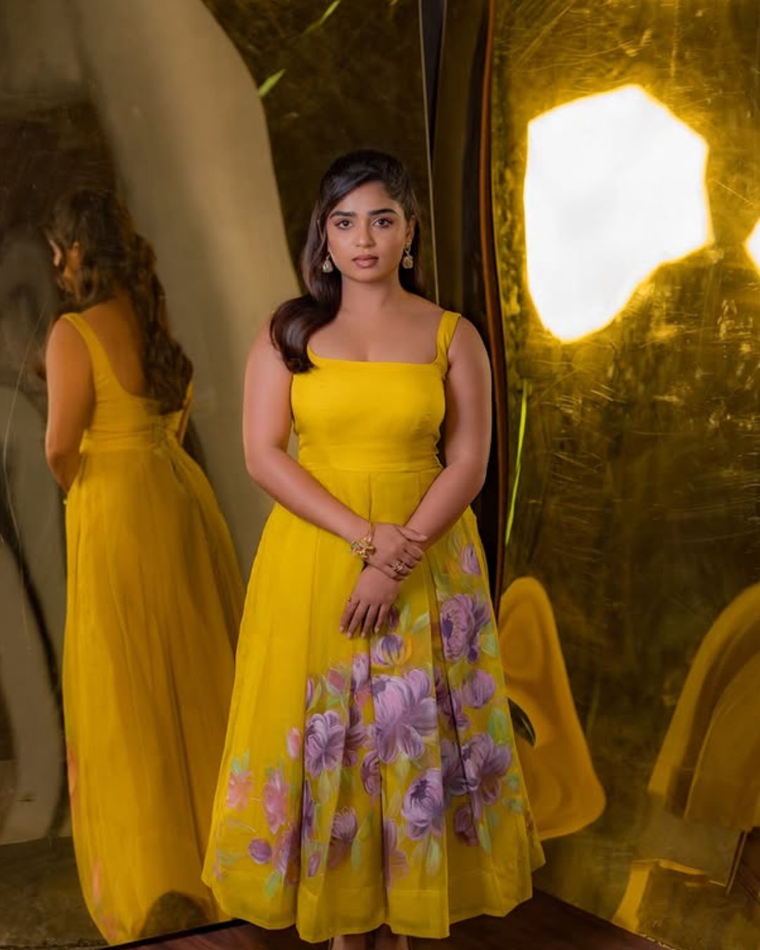 Gouri Krishan : యెల్లో డ్రెస్ లో మైండ్ బ్లాక్ చేస్తున్న గౌరీ.. గ్లామర్ షో నెక్స్ట్ లెవల్..