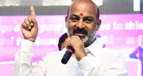 అధికారం పోయినా అహంకారం తగ్గలేదు.. రెచ్చగొడితే ఊరుకోం, కేటీఆర్‌పై బండి సంజయ్ ఫైర్