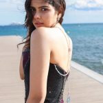 Kalyani priyadarshan: బ్యాక్ లెస్ అందాలతో కవ్విస్తున్న కళ్యాణి.. రెండు కళ్లు సరిపోవు..