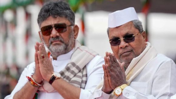 కర్ణాటక రాజకీయాల్లో భారీ మార్పులు.. సీఎం పీఠం పంచాయితీ,  కాంగ్రెస్ పెద్దలతో సీఎం- డిప్యూటీ సీఎం భేటీ