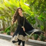 Krithika Uma Sankar : బ్లాక్ డ్రెస్ లో మతిపోగొడుతున్న మహా.. ఏముంది మావా..