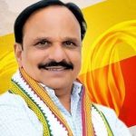 కర్ణాటక రాజకీయాల్లో తీరని లోటు.. మంత్రి సుధాకర్ కన్నుమూత!