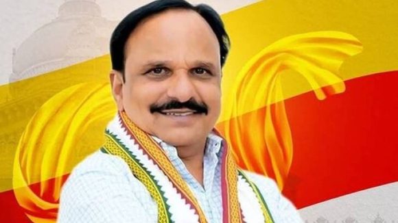 కర్ణాటక రాజకీయాల్లో తీరని లోటు.. మంత్రి సుధాకర్ కన్నుమూత!