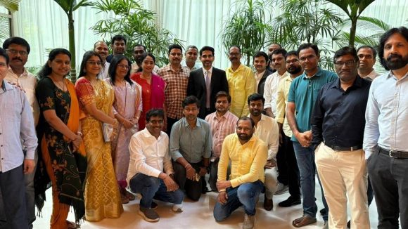 ఏపీకి పారిశ్రామిక కళ.. సింగపూర్ దిగ్గజాలతో లోకేష్ భేటీ.. ప్రవాసాంధ్రుల ఘన స్వాగతం!