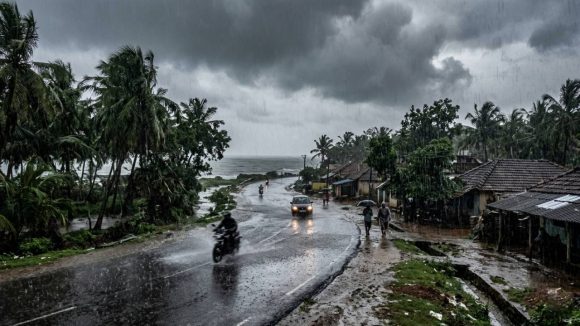 ఏపీకి తుఫాను ముప్పు? బంగాళాఖాతంలో బలపడుతున్న అల్పపీడనం.. ఆ జిల్లాలకు హై అలర్ట్!