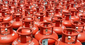 AC Water Tips: ఏసీ నీటిని మొక్కలకు పోస్తున్నారా? అయితే ఇది తప్పక తెలుసుకోండి!