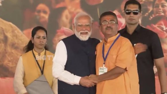 మారిపోయిన బెంగాల్ రాజకీయం.. మోదీ సమక్షంలో సీఎంగా సువేందు పట్టాభిషేకం.. ఒక సరికొత్త శకానికి నాంది!