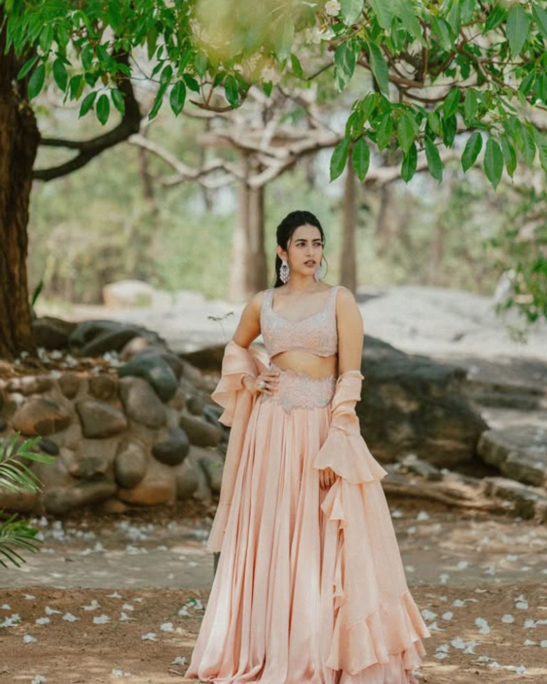Niharika Konidela : లెహంగాలో నిహారిక ఎంత క్యూట్ గా ఉందో.. ఫ్యాన్స్ ఫిదా..