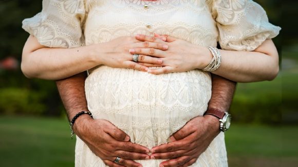 Pregnancy: ఏ వయసులో గర్భం ధరించాలి? పిల్లల్ని కనేందుకు సరైన వయసు ఉందా?