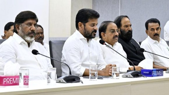 Hyderabad: రేవంత్ కేబినెట్ విస్తరణ.. ప్రక్షాళనకు సంకేతాలు, ​కేరళ ఎన్నికల ఫలితాల తర్వాతే