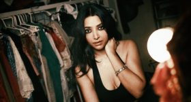 Shweta Basu Prasad: ఎద అందాలతో హీట్ పెంచేసిన శ్వేతా బసు ప్రసాద్!