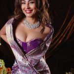 Seerat Kapoor : చీరలో ఇంత హాట్ గా ఉంది మావా.. చూస్తుంటే మతిపోతుందే..