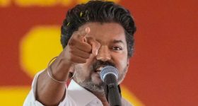 తమిళనాట రాజకీయాలు మరో మలుపు.. మూకుమ్మడి రాజీనామాలకు సిద్ధమైన టీవీకే పార్టీ, ఏం జరుగుతోంది?