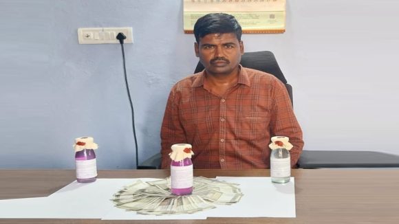 లంచం తీసుకుంటూ ఏసీబీ వలలో చిక్కిన పంచాయతీ సెక్రటరీ!