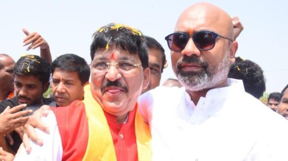 రాకేశ్ ఫైర్ బ్రాండ్ ముందు.. అర్వింద్ వెల‌వెల‌! ఎంపీతో దూరం పెంచిన దూకుడు! అయినా డోంట్ కేర్‌!