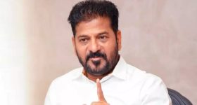 Thiruvananthapuram: మాజీ సీఎం విజయన్‌కు కష్టాలు.. ఈడీ దాడులు, కేరళంలో ఏం జరుగుతోంది?