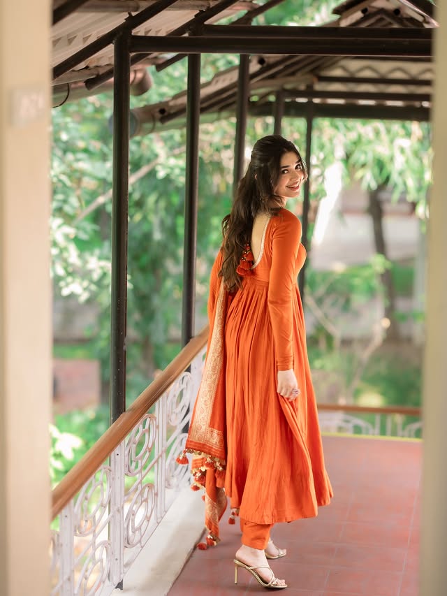 Krithi Shetty (Source /instagram) Krithi Shetty Photo Gallery