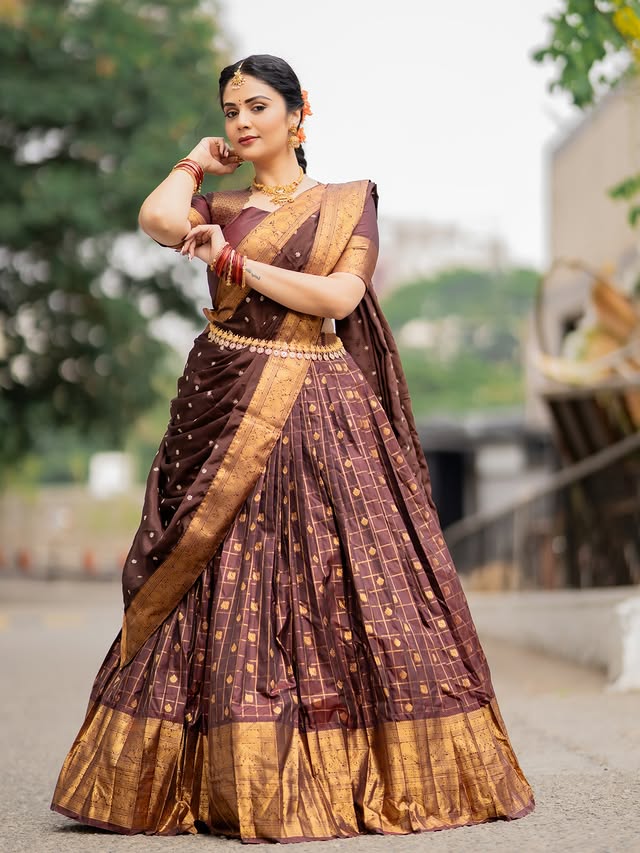 Sreemukhi Photo Gallery
