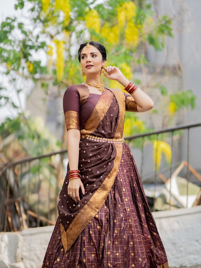 Sreemukhi Photo Gallery